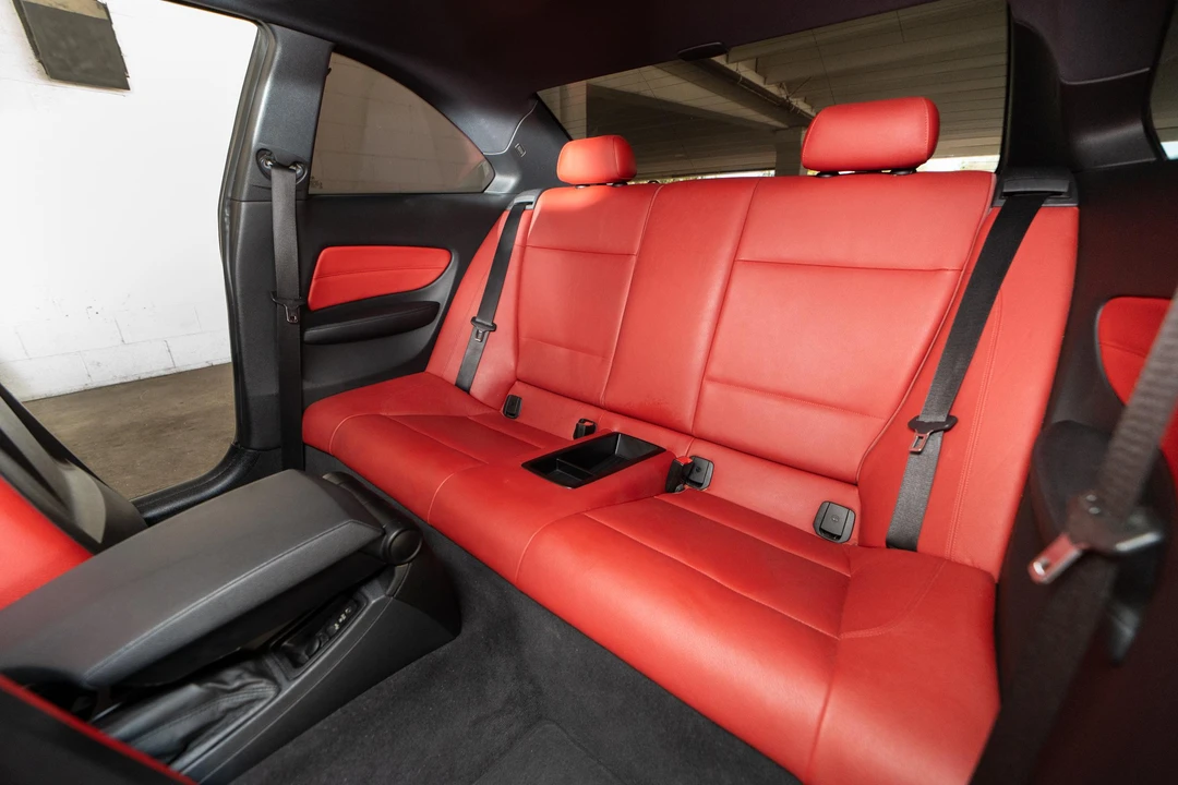 2011 BMW E82 135i & 135is - Image 27 of 31