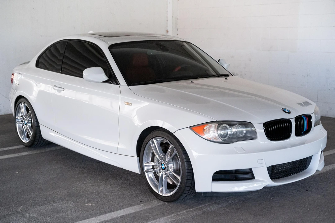 2011 BMW E82 135i & 135is - Image 10 of 31