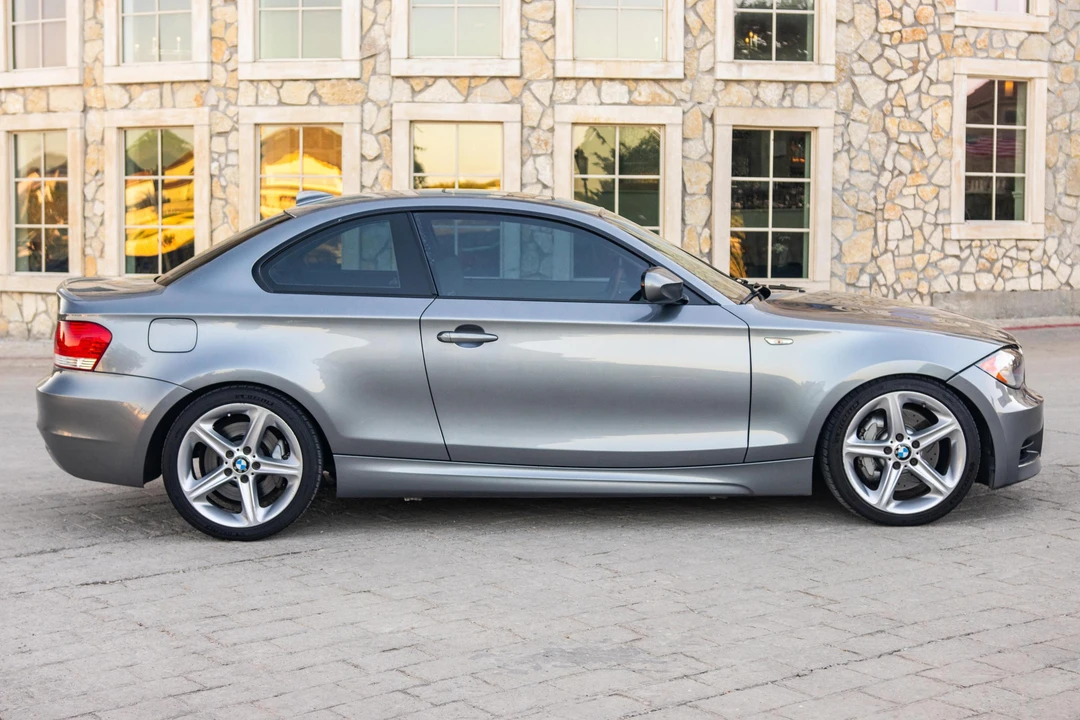 2011 BMW E82 135i & 135is - Image 3 of 31