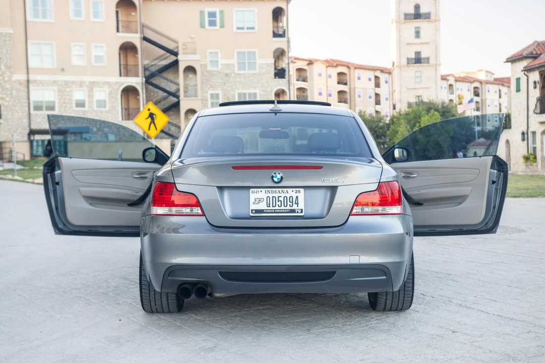 2011 BMW E82 135i & 135is - Image 22 of 31