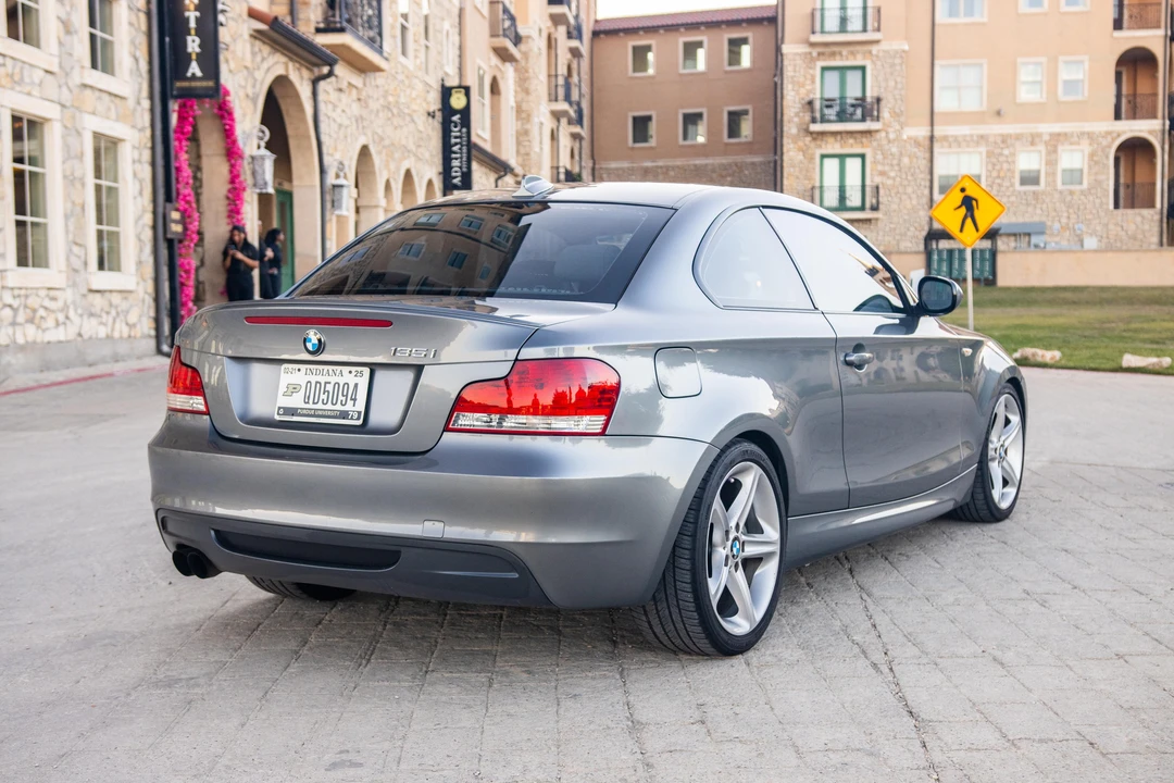 2011 BMW E82 135i & 135is - Image 23 of 31