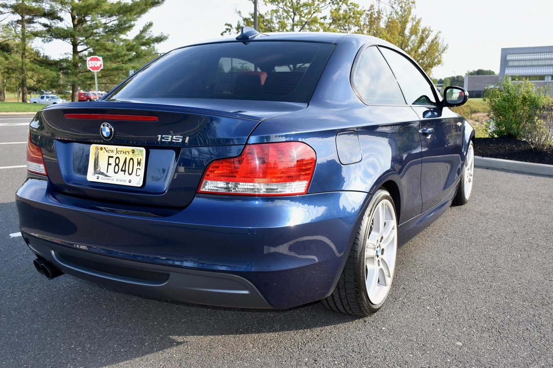 2011 BMW E82 135i & 135is - Image 11 of 31