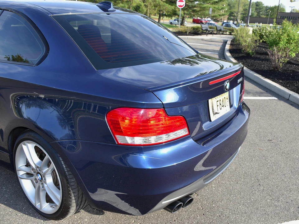 2011 BMW E82 135i & 135is - Image 20 of 31