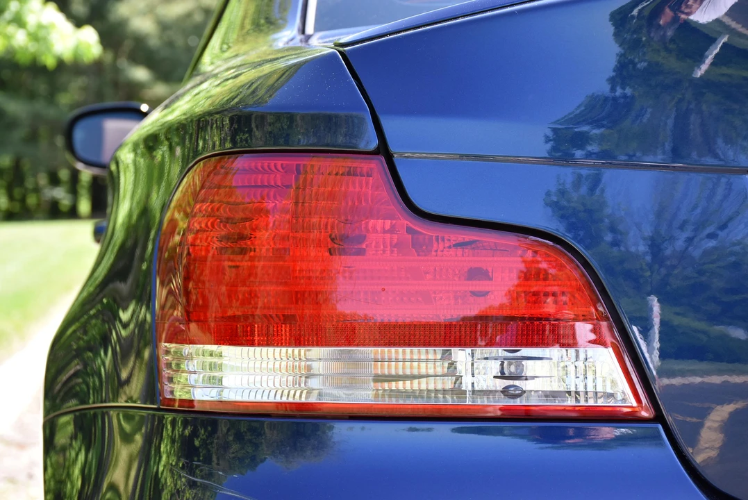 2011 BMW E82 135i & 135is - Image 22 of 31
