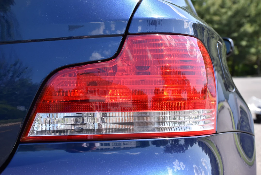 2011 BMW E82 135i & 135is - Image 23 of 31