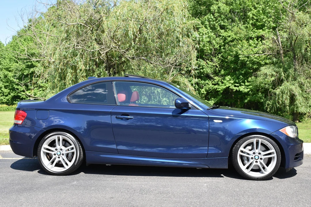 2011 BMW E82 135i & 135is - Image 3 of 31