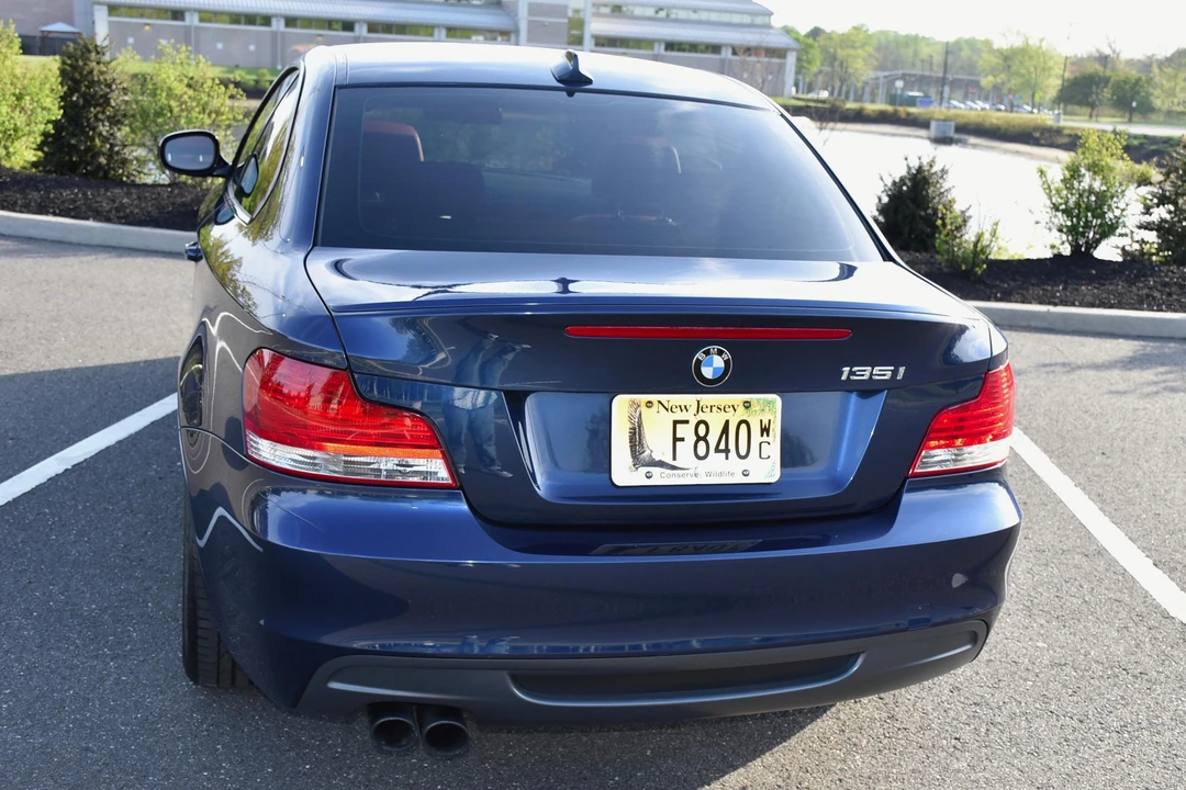 2011 BMW E82 135i & 135is - Image 5 of 31