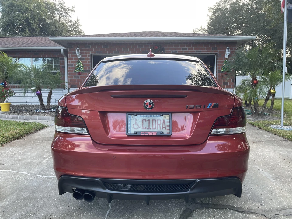 2011 BMW E82 135i & 135is - Image 16 of 31