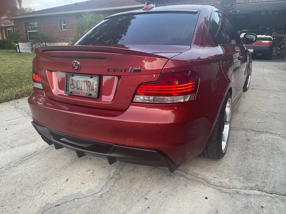 2011 BMW E82 135i & 135is - Image 17 of 31