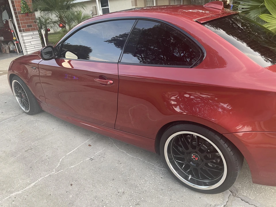 2011 BMW E82 135i & 135is - Image 27 of 31