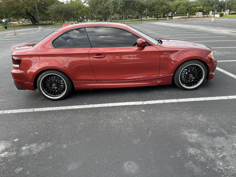 2011 BMW E82 135i & 135is - Image 21 of 31