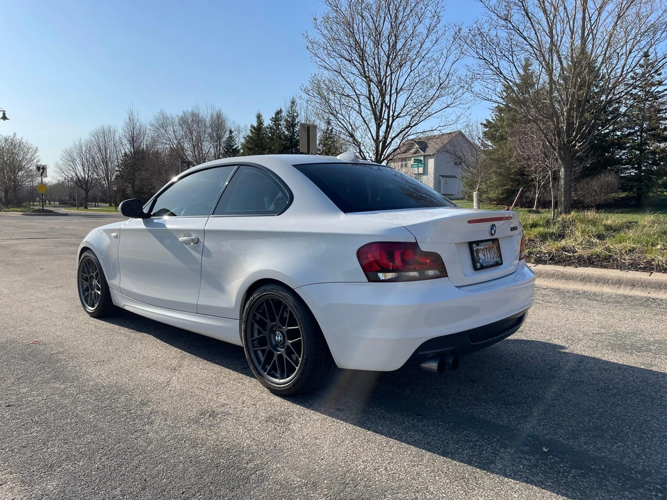 2011 BMW E82 135i & 135is - Image 8 of 31