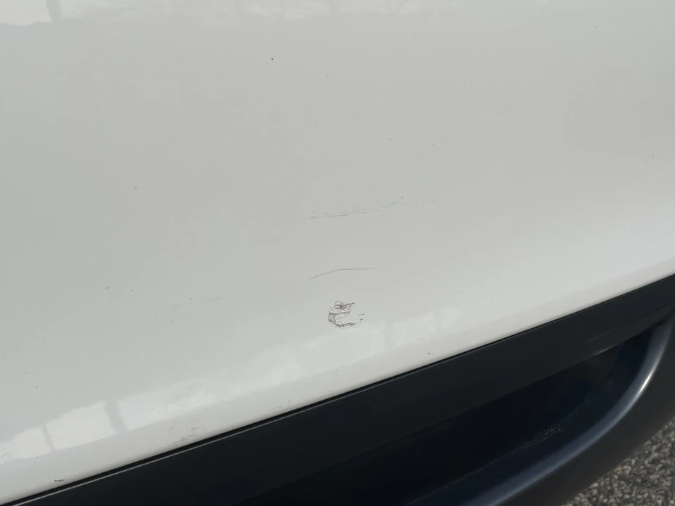 2011 BMW E82 135i & 135is - Image 27 of 31