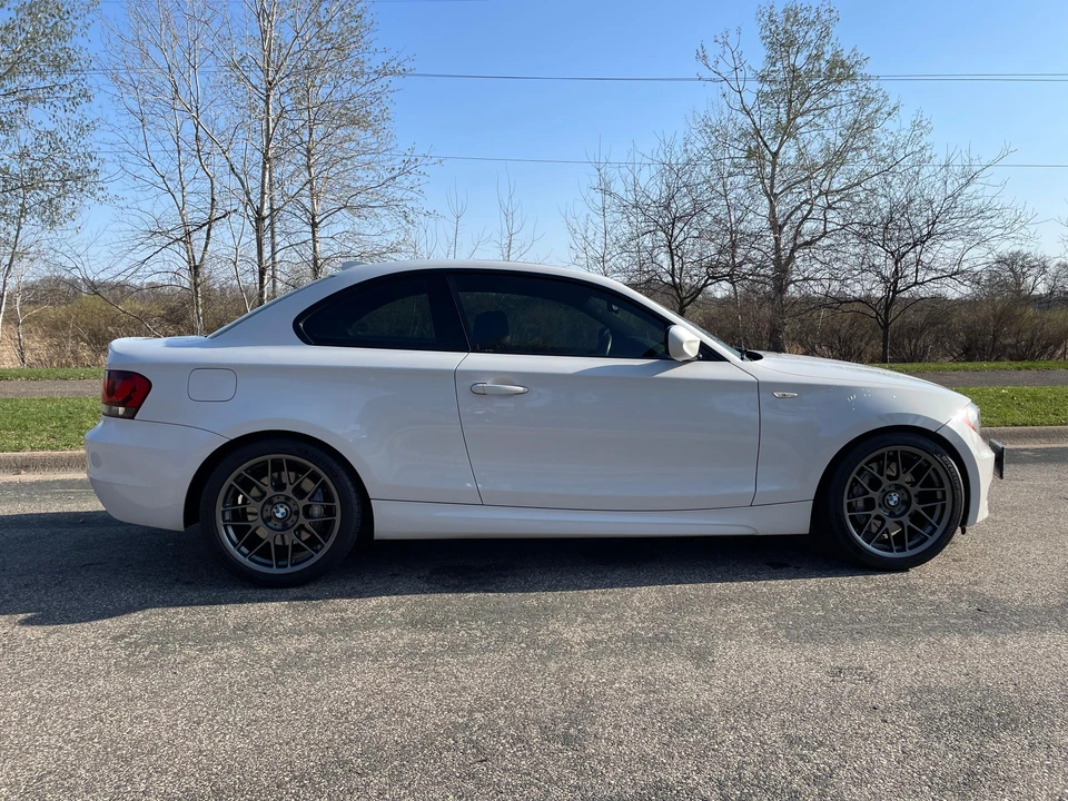 2011 BMW E82 135i & 135is - Image 12 of 31