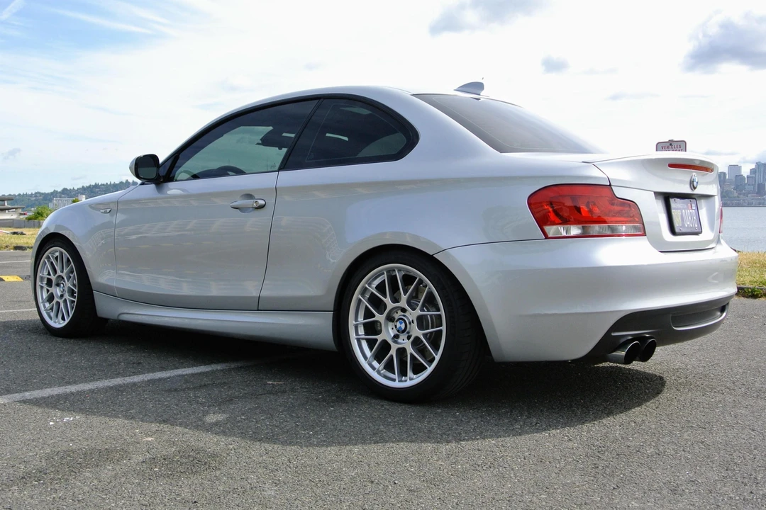 2011 BMW E82 135i & 135is - Image 4 of 31