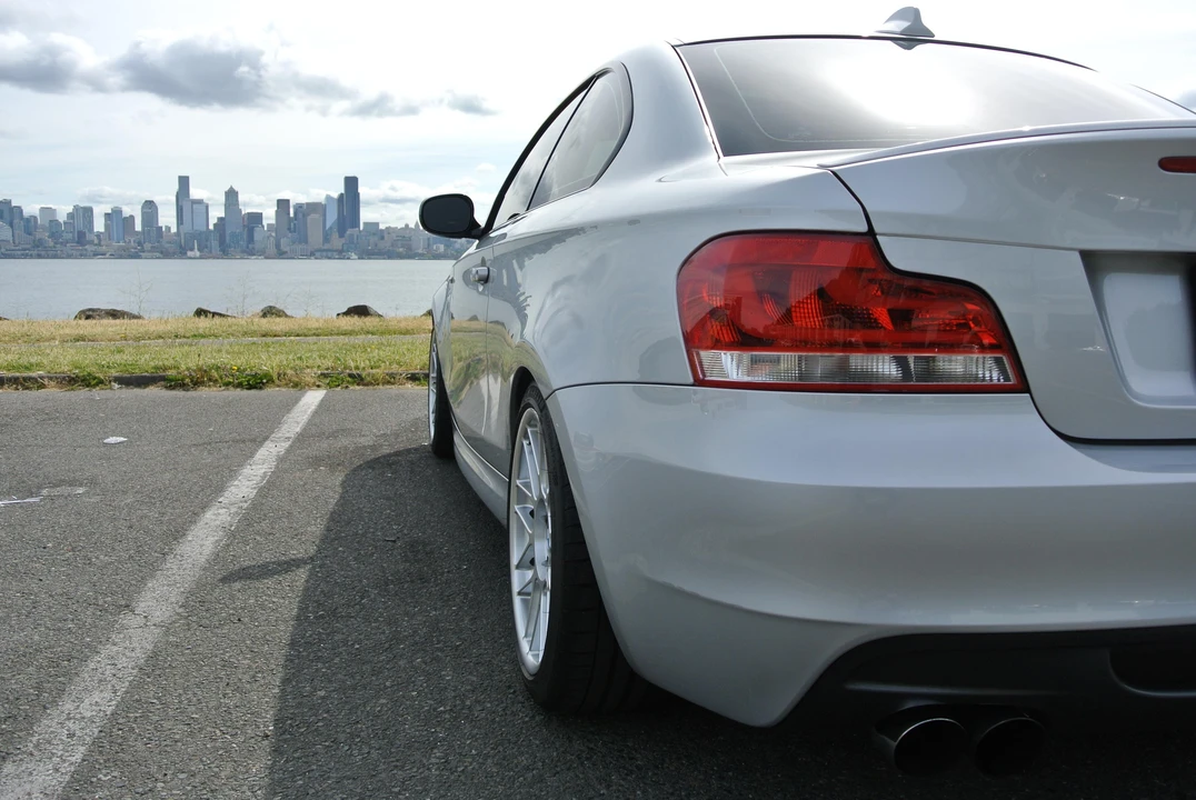 2011 BMW E82 135i & 135is - Image 12 of 31
