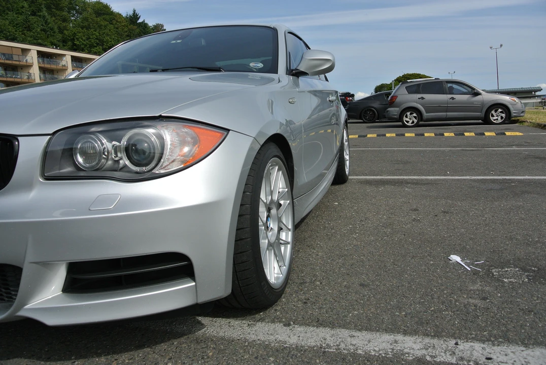 2011 BMW E82 135i & 135is - Image 11 of 31