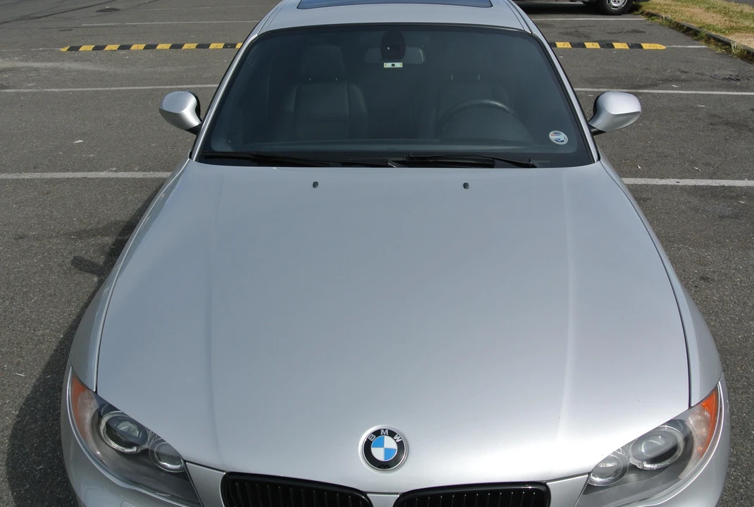 2011 BMW E82 135i & 135is - Image 16 of 31