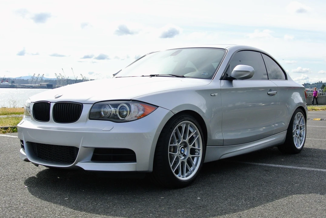 2011 BMW E82 135i & 135is - Image 7 of 31