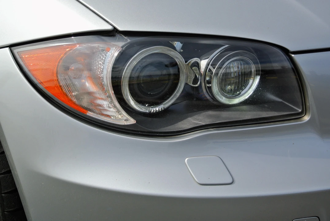2011 BMW E82 135i & 135is - Image 17 of 31