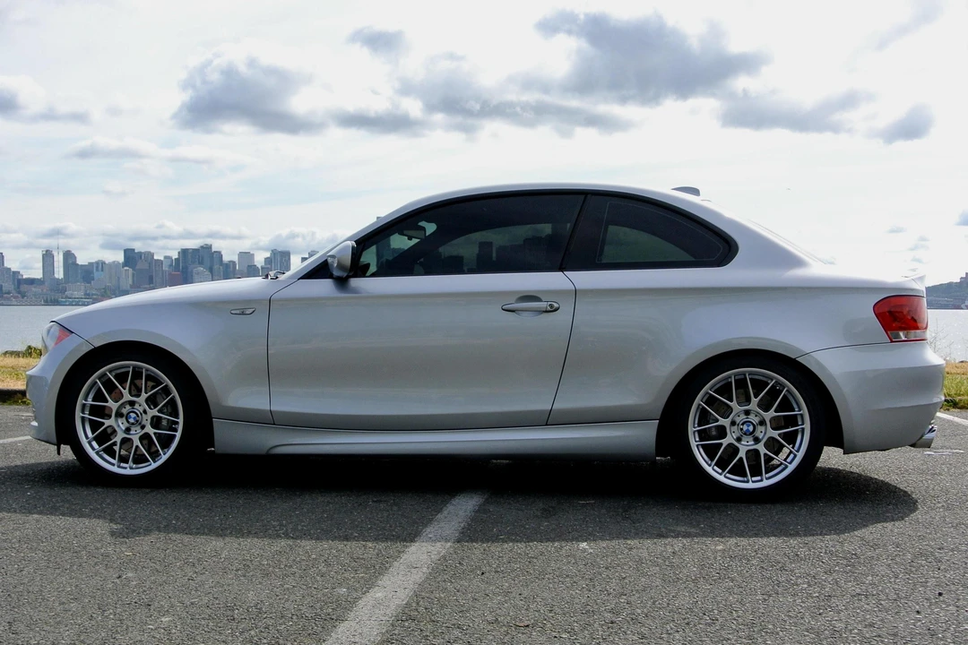 2011 BMW E82 135i & 135is - Image 3 of 31