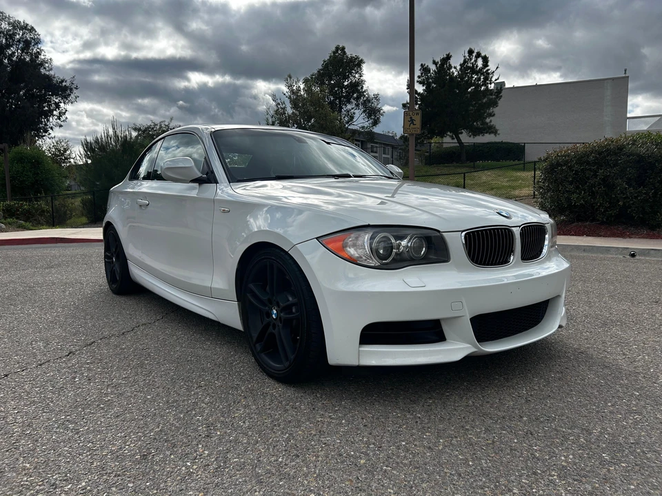 2011 BMW E82 135i & 135is - Image 15 of 31