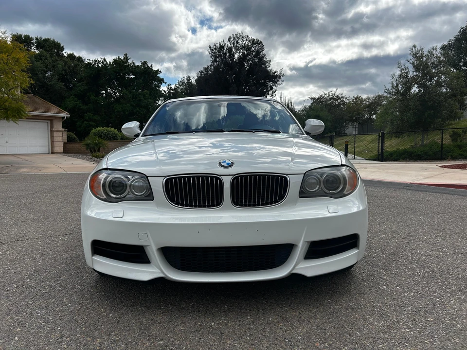2011 BMW E82 135i & 135is - Image 6 of 31