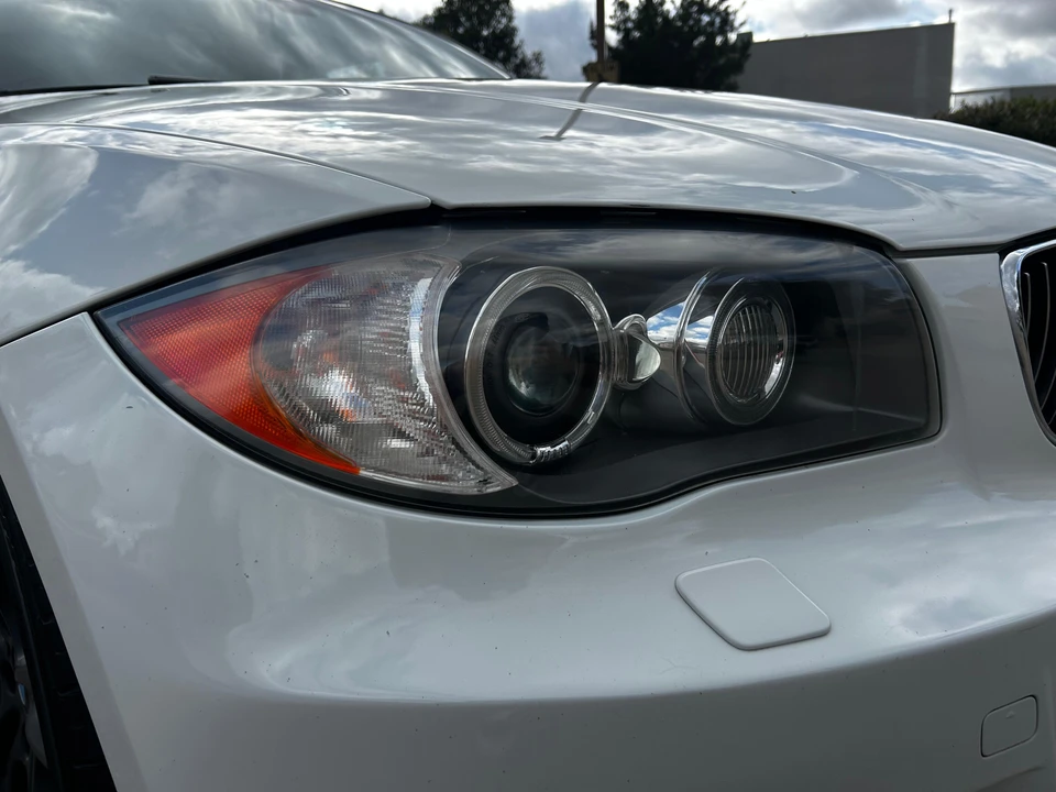 2011 BMW E82 135i & 135is - Image 16 of 31
