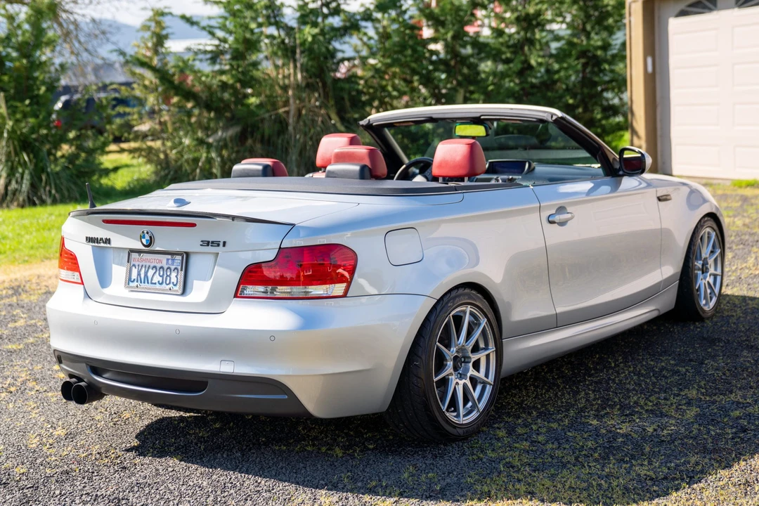 2011 BMW E82 135i & 135is - Image 6 of 31