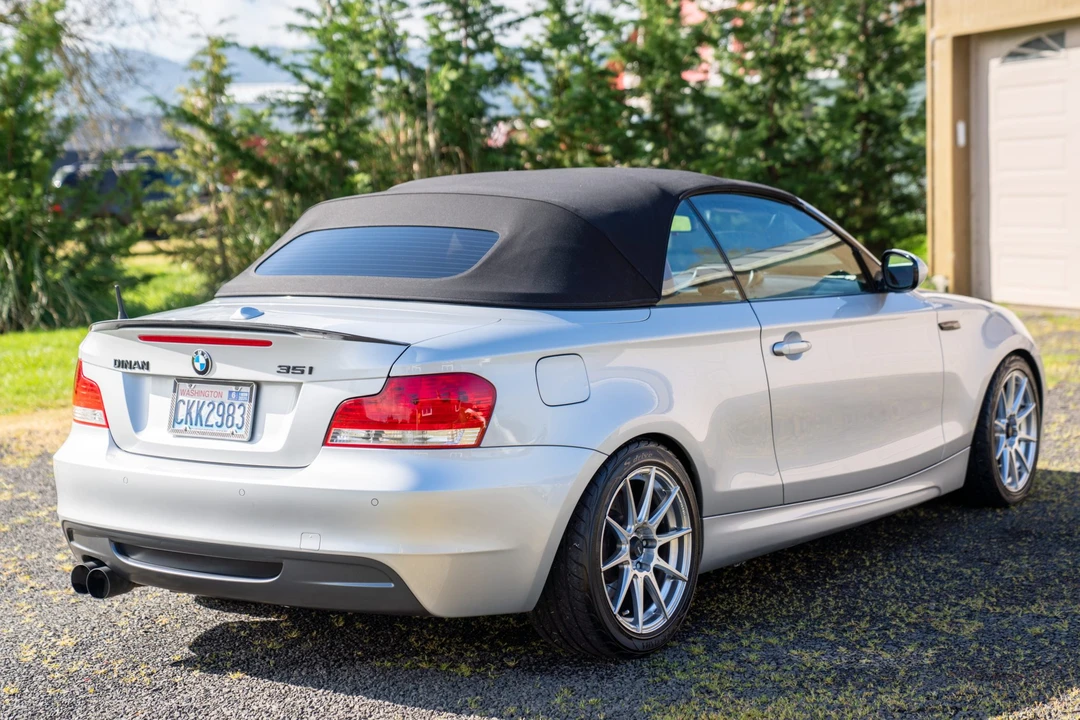 2011 BMW E82 135i & 135is - Image 14 of 31