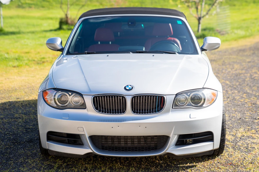 2011 BMW E82 135i & 135is - Image 9 of 31