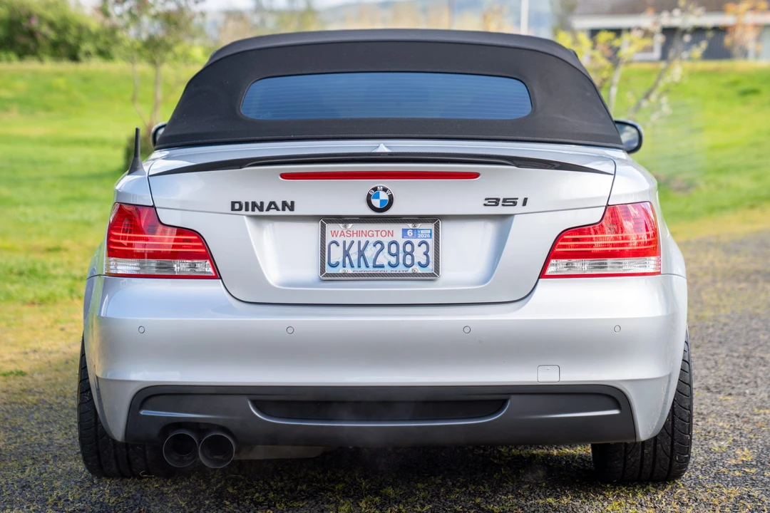 2011 BMW E82 135i & 135is - Image 13 of 31