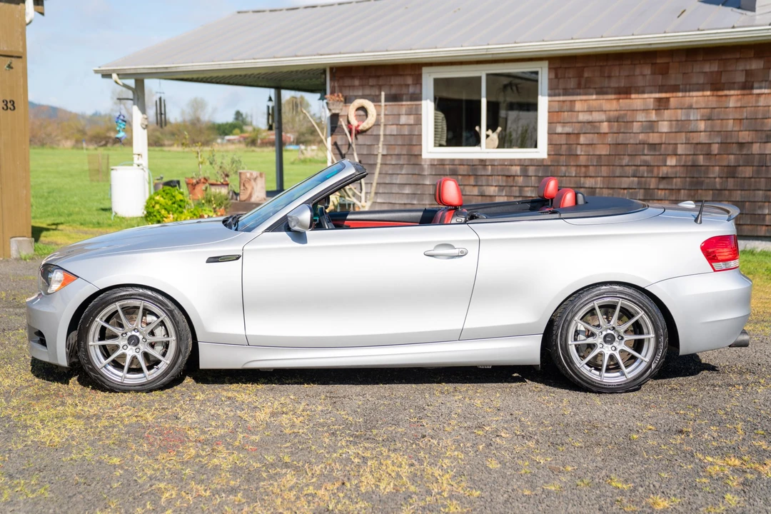 2011 BMW E82 135i & 135is - Image 3 of 31