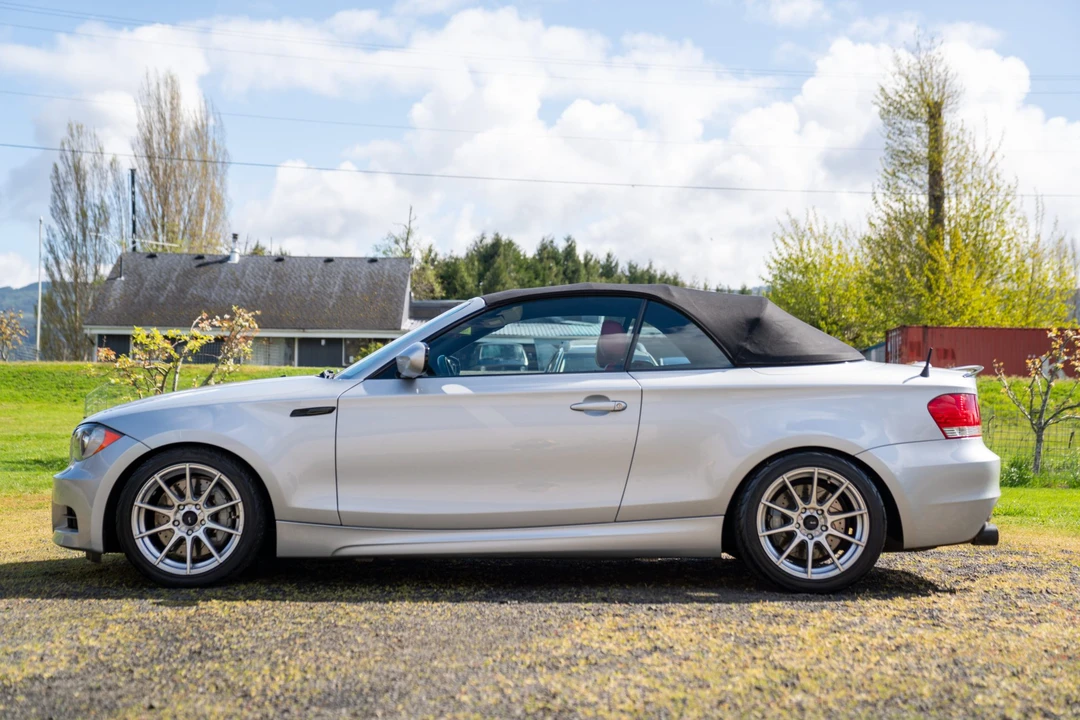 2011 BMW E82 135i & 135is - Image 11 of 31