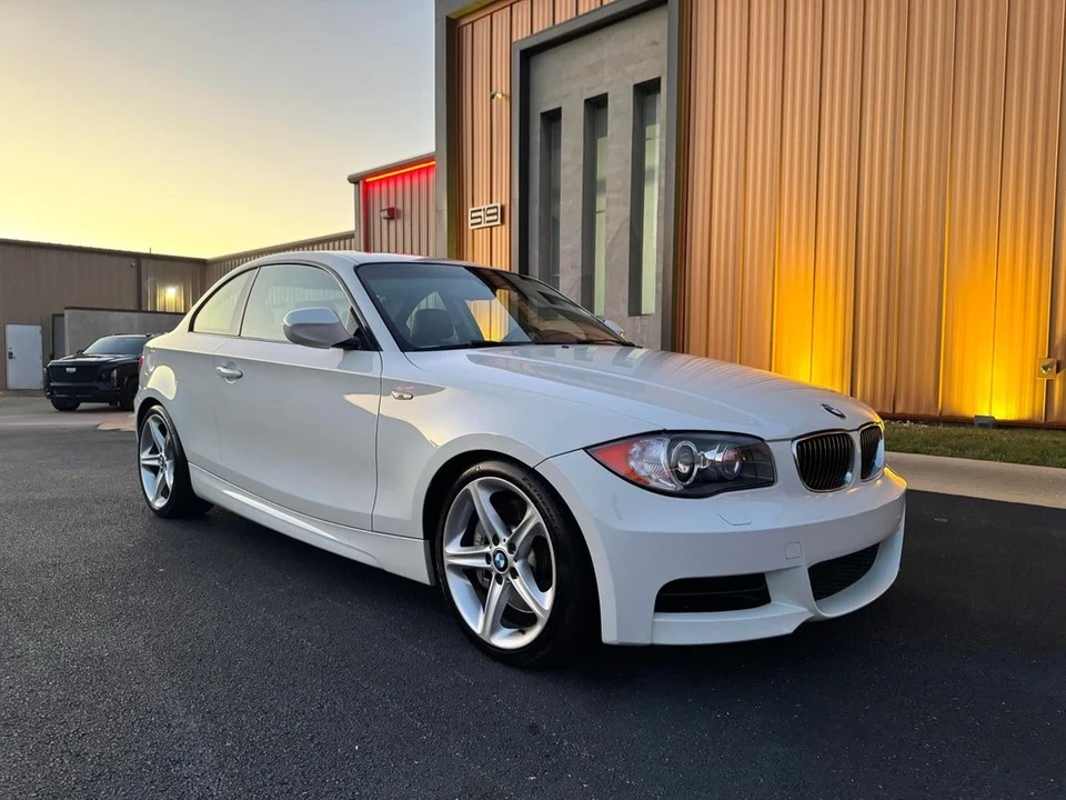 2011 BMW E82 135i & 135is - Image 13 of 21