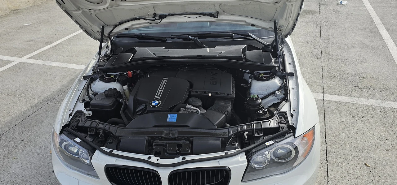 2011 BMW E82 135i & 135is - Image 20 of 21