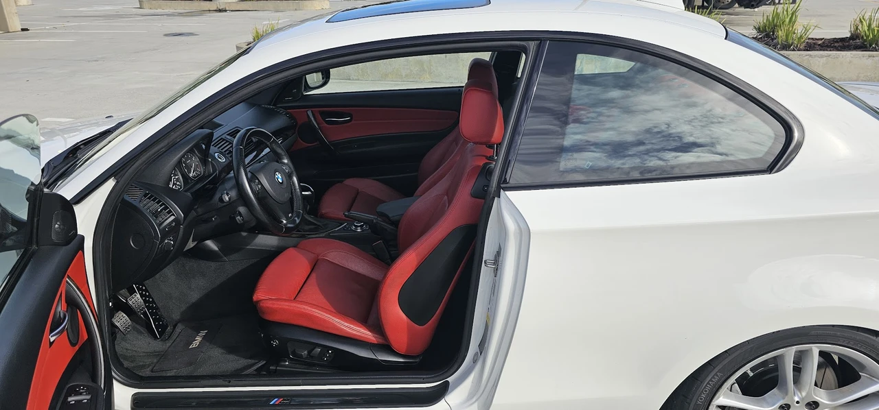 2011 BMW E82 135i & 135is - Image 12 of 21