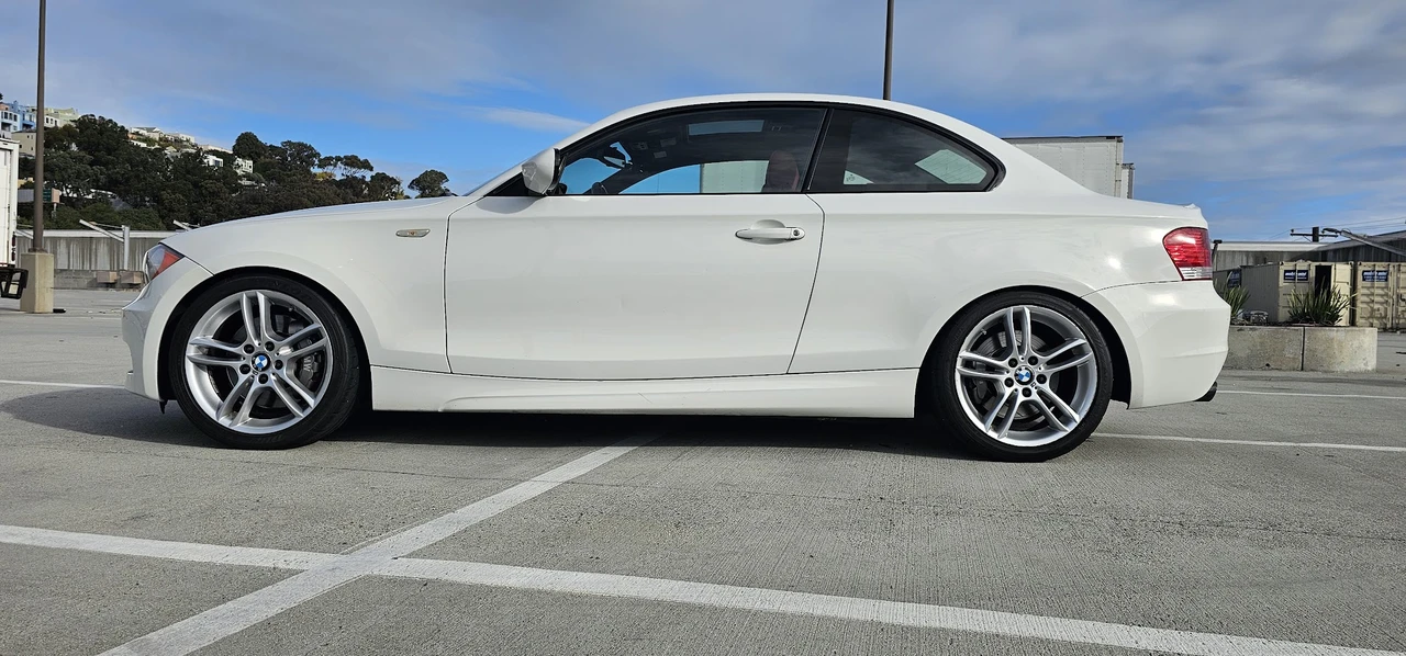 2011 BMW E82 135i & 135is - Image 11 of 21