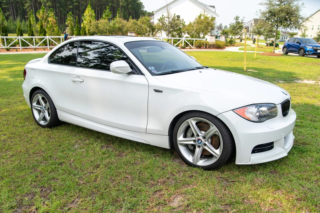 2011 BMW E82 135i & 135is - Image 3 of 31