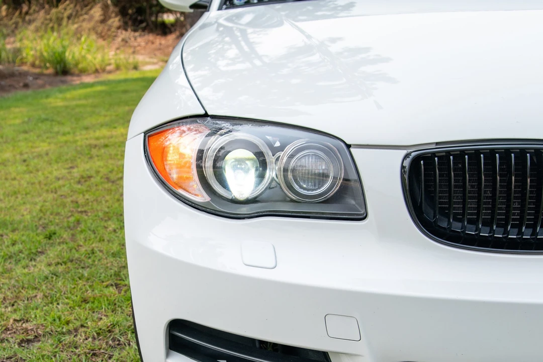 2011 BMW E82 135i & 135is - Image 11 of 31