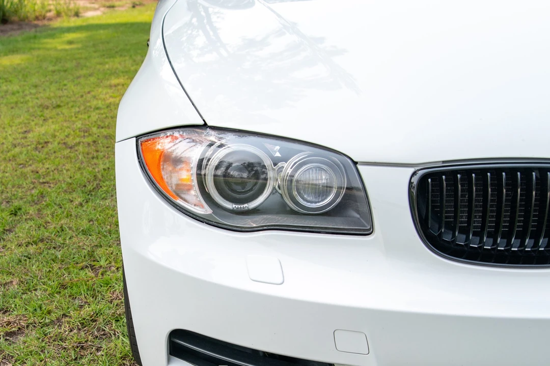 2011 BMW E82 135i & 135is - Image 13 of 31