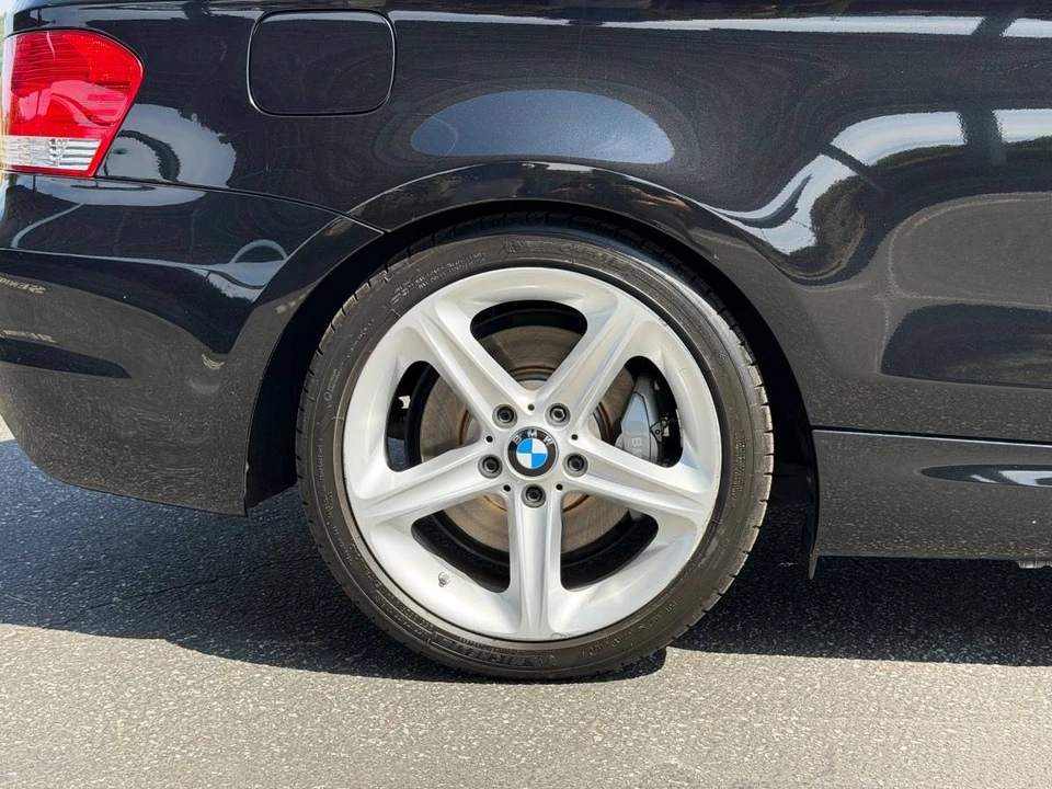 2011 BMW E82 135i & 135is - Image 8 of 14