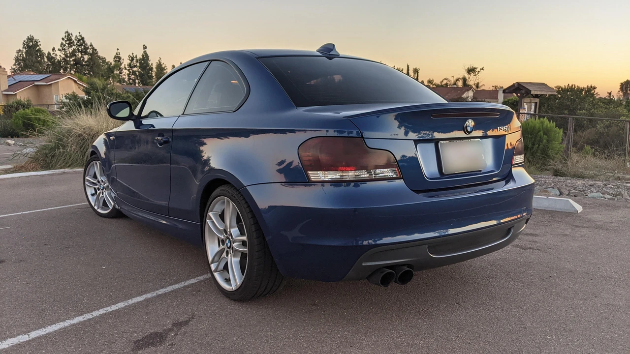 2011 BMW E82 135i & 135is - Image 19 of 31