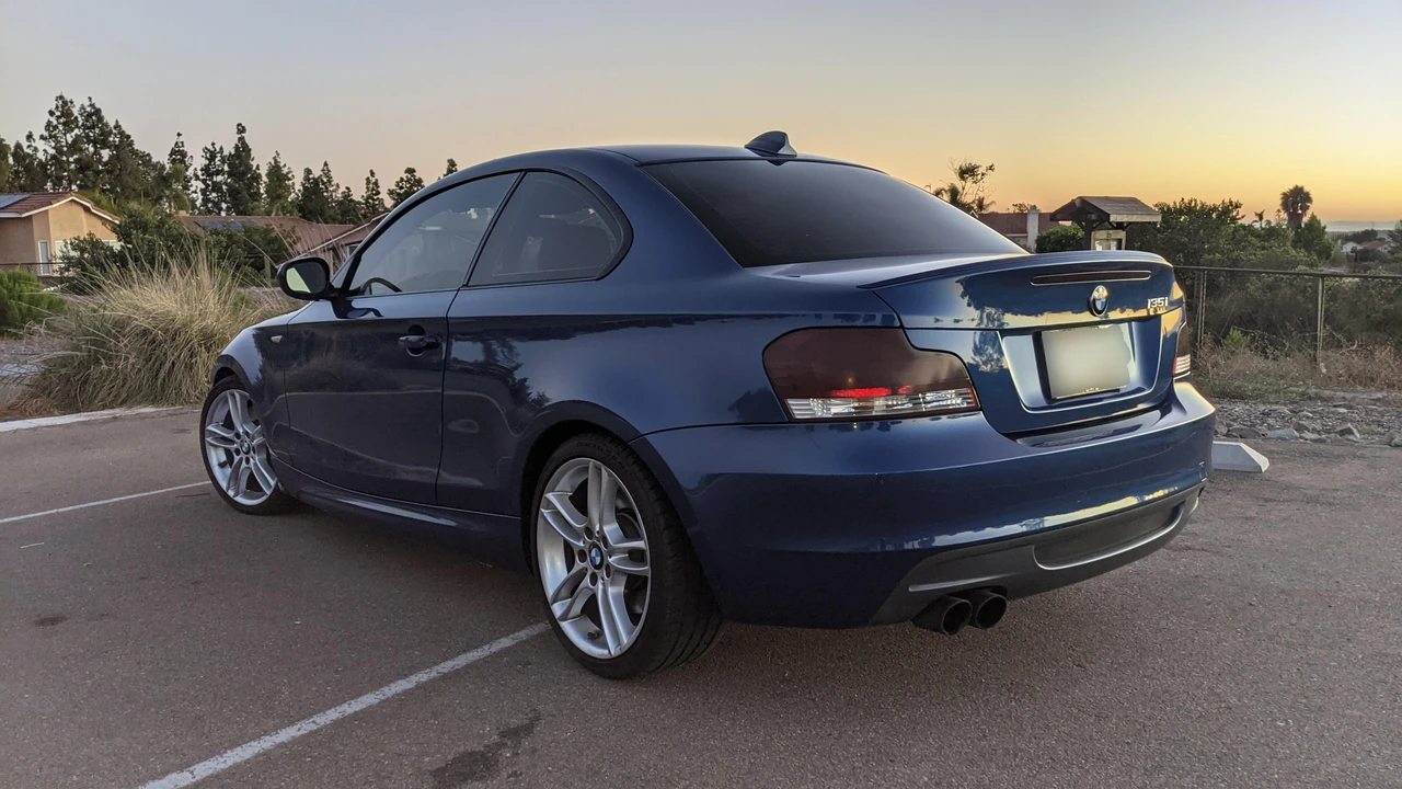 2011 BMW E82 135i & 135is - Image 17 of 31