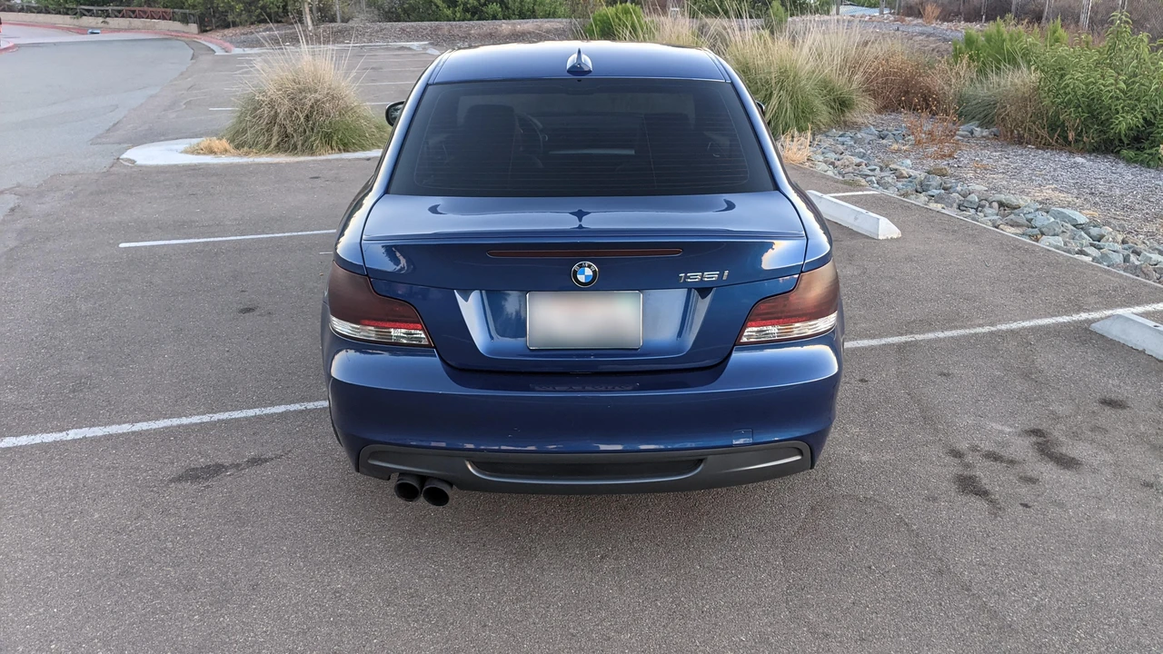 2011 BMW E82 135i & 135is - Image 22 of 31