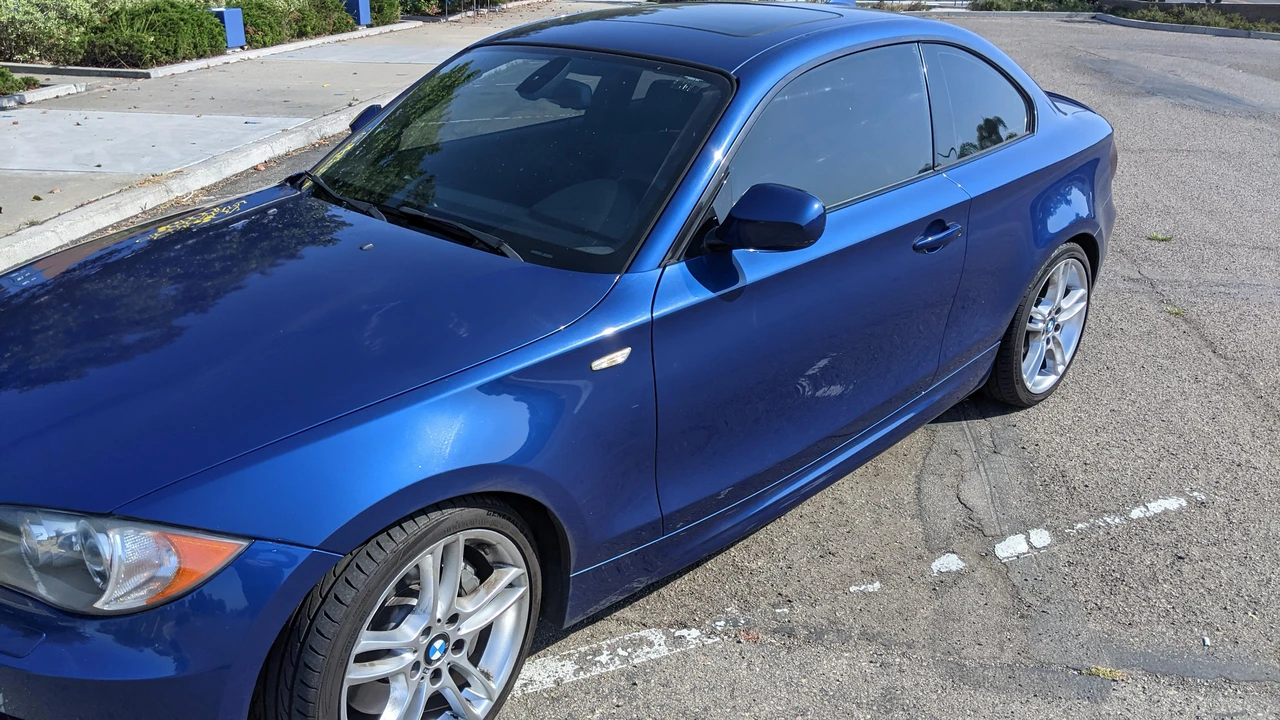 2011 BMW E82 135i & 135is - Image 8 of 31