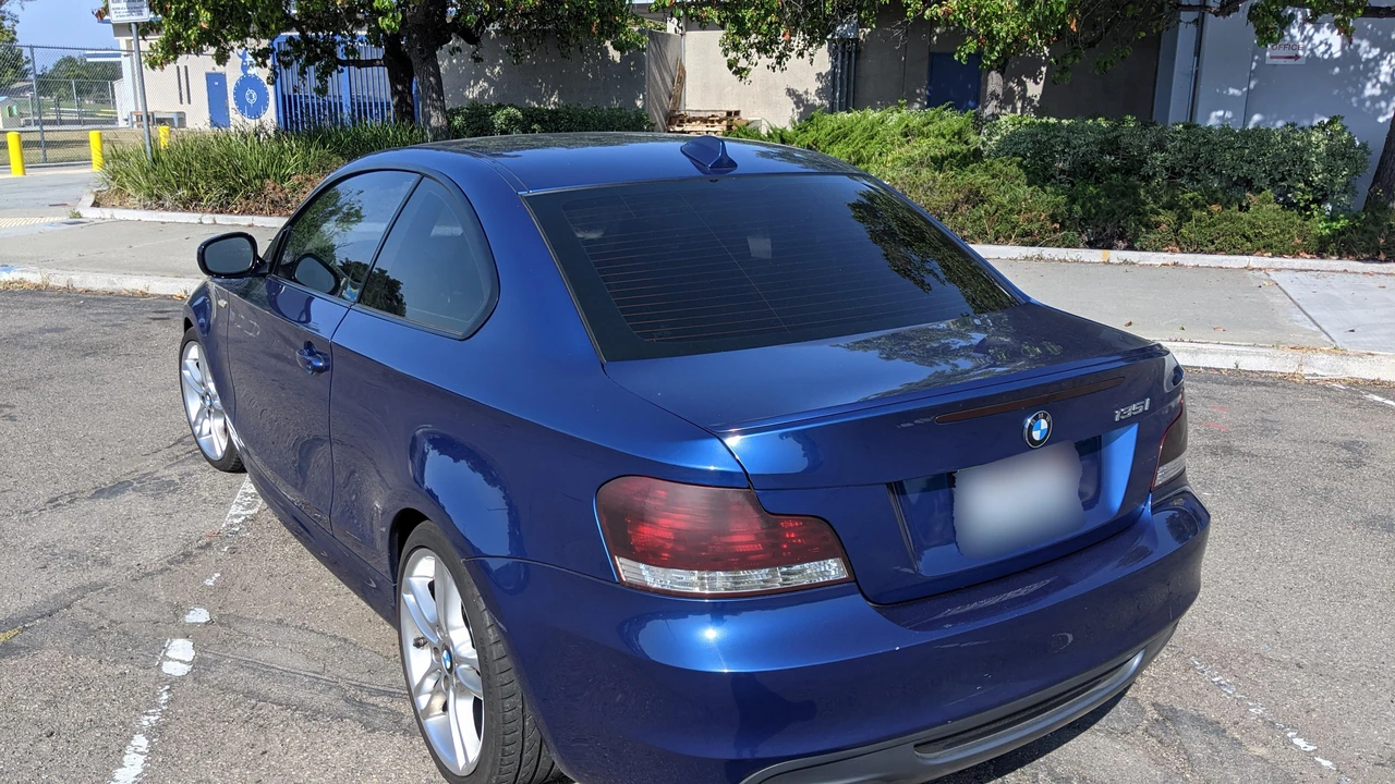 2011 BMW E82 135i & 135is - Image 21 of 31