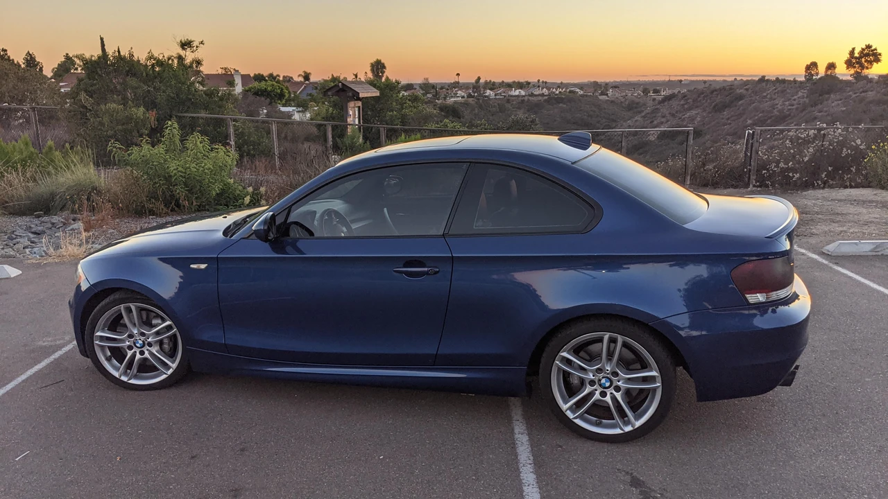 2011 BMW E82 135i & 135is - Image 14 of 31