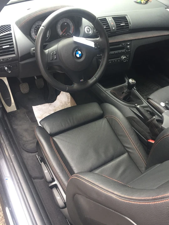 2011 BMW 1M - Image 3 of 4