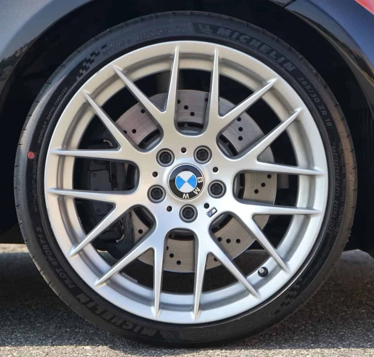 2011 BMW 1M - Image 23 of 30